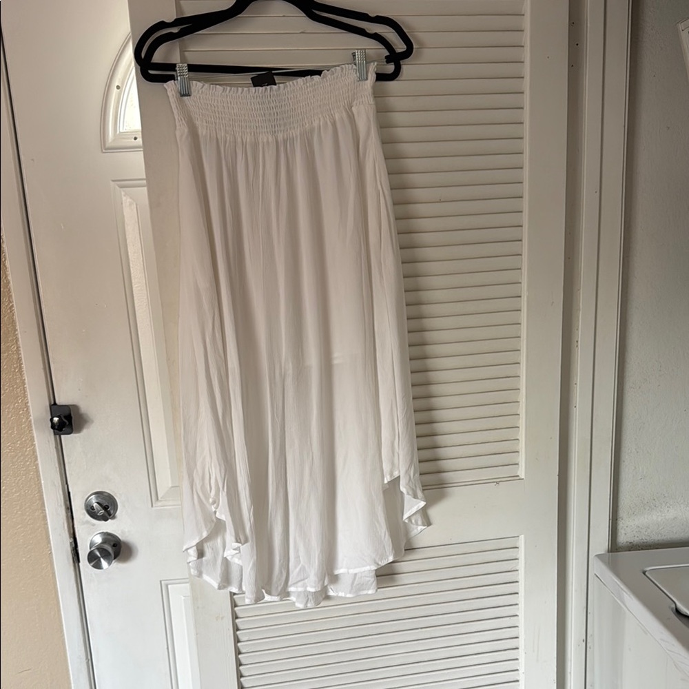 Elegant White Skirt